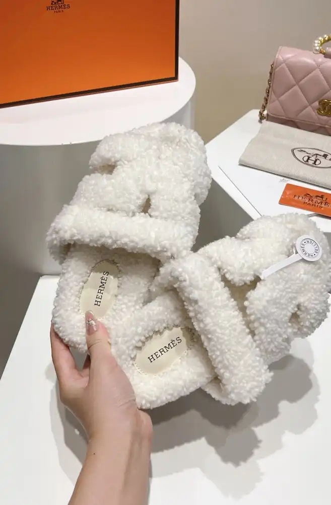 hype Hermes Slippers