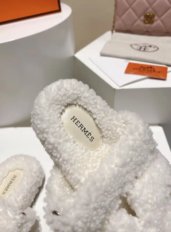 hype Hermes Slippers