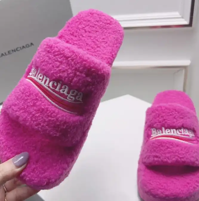 hype Balenciaga Slippers