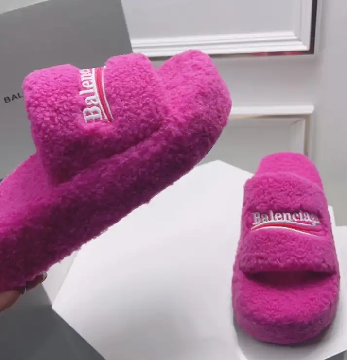 hype Balenciaga Slippers