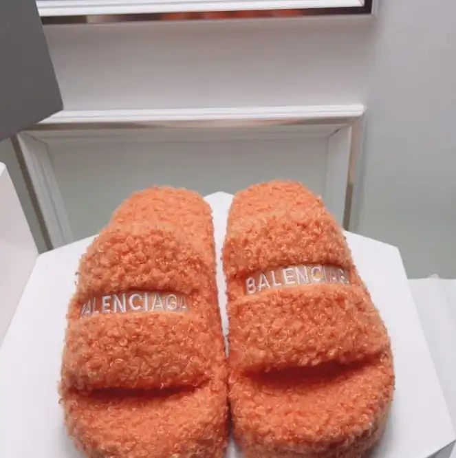 hype Balenciaga Slippers