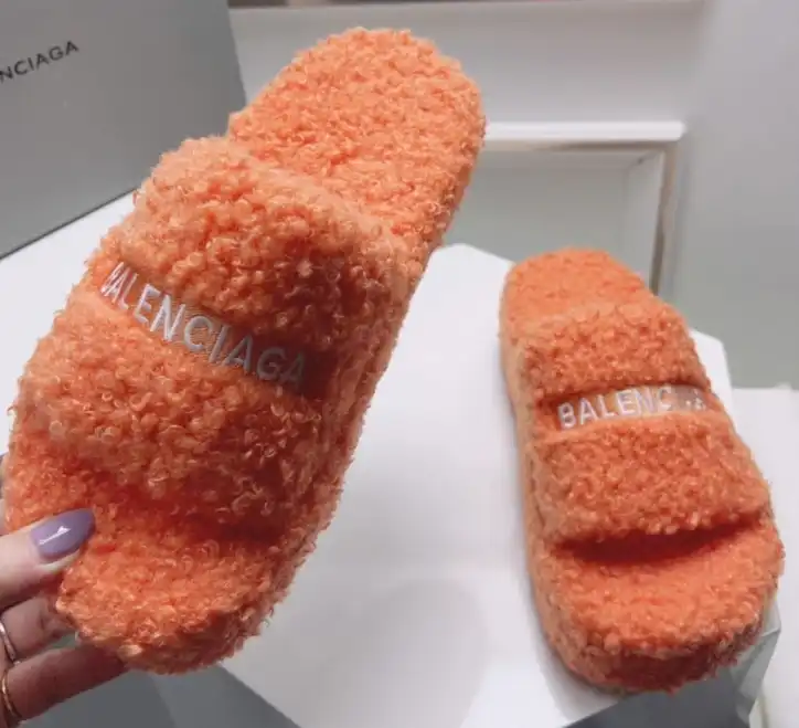 hype Balenciaga Slippers