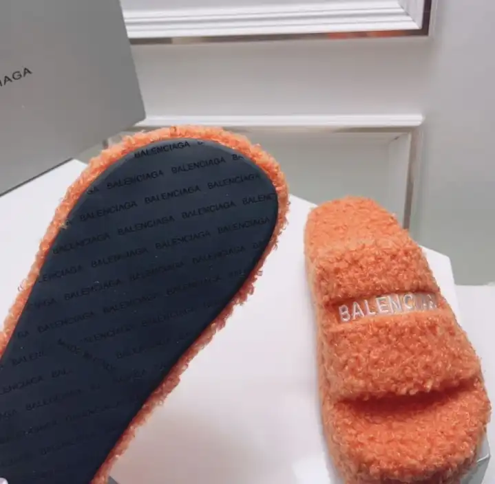 hype Balenciaga Slippers