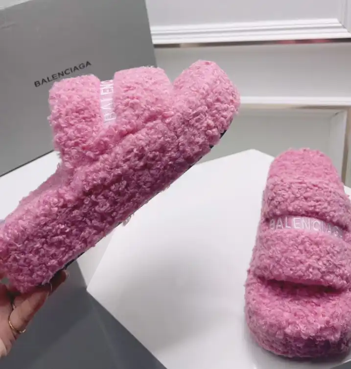 hype Balenciaga Slippers