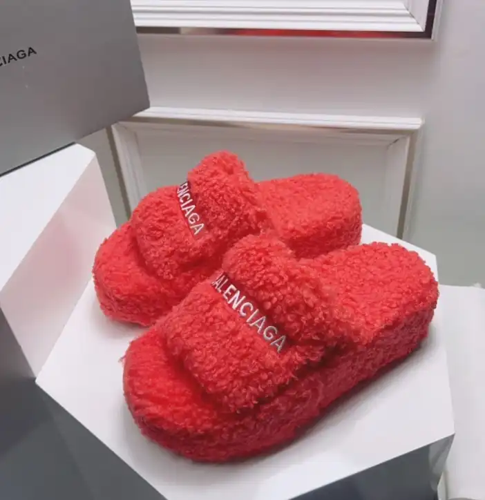 hype Balenciaga Slippers