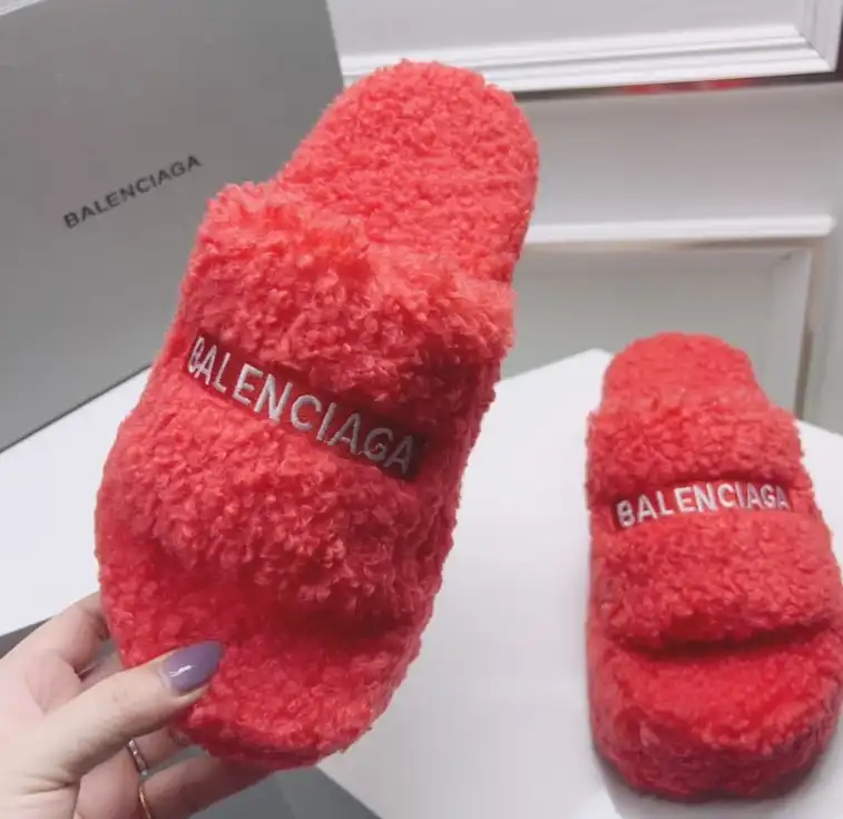 hype Balenciaga Slippers