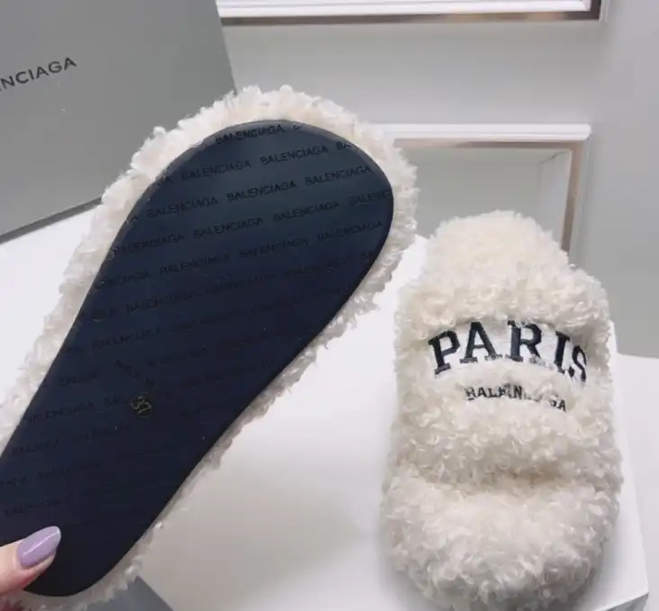 hype Balenciaga Slippers