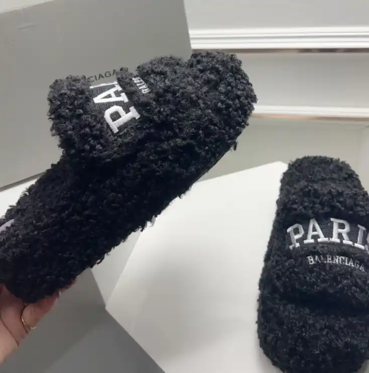 hype Balenciaga Slippers