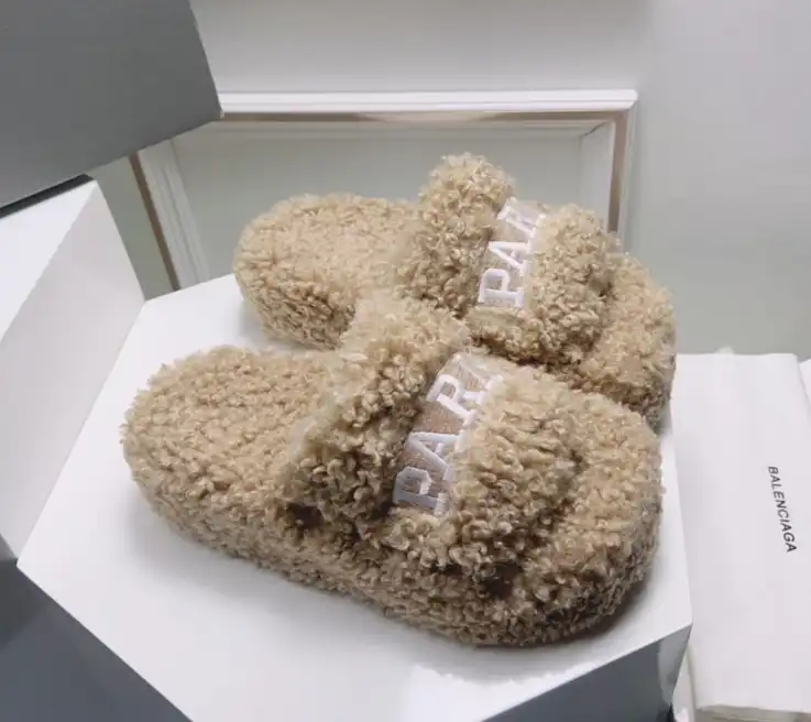 hype Balenciaga Slippers