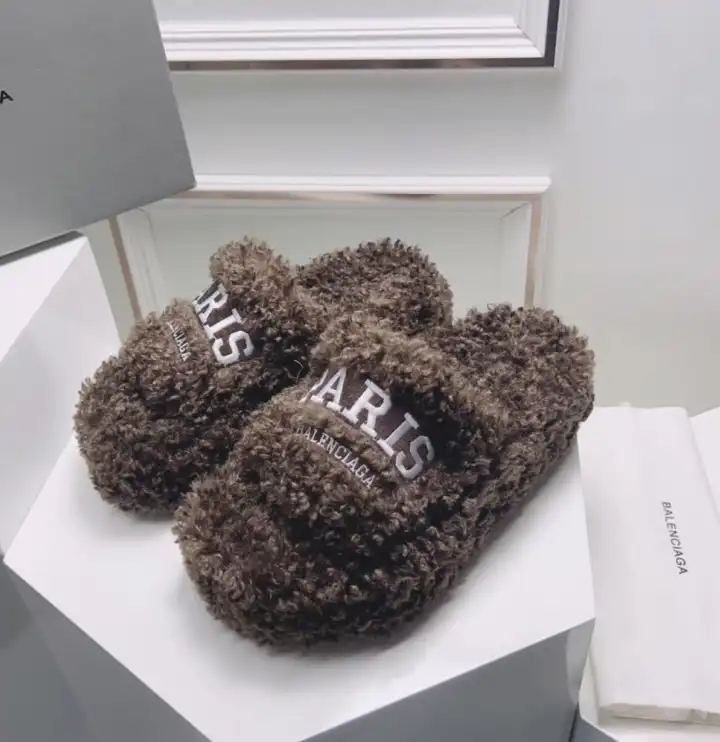 hype Balenciaga Slippers