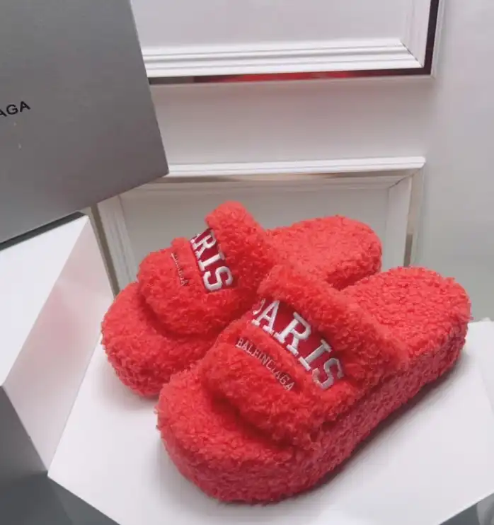 hype Balenciaga Slippers