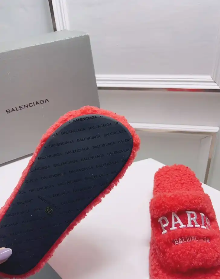 hype Balenciaga Slippers