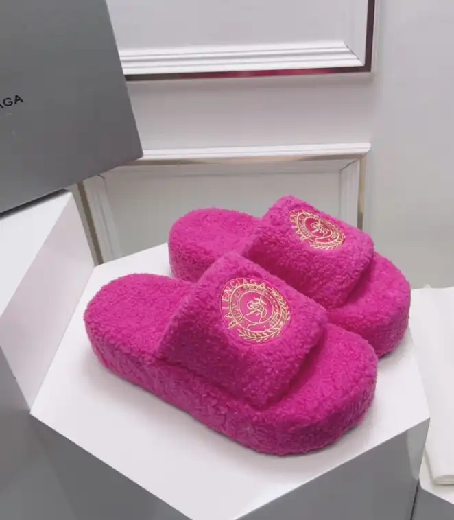 hype Balenciaga Slippers