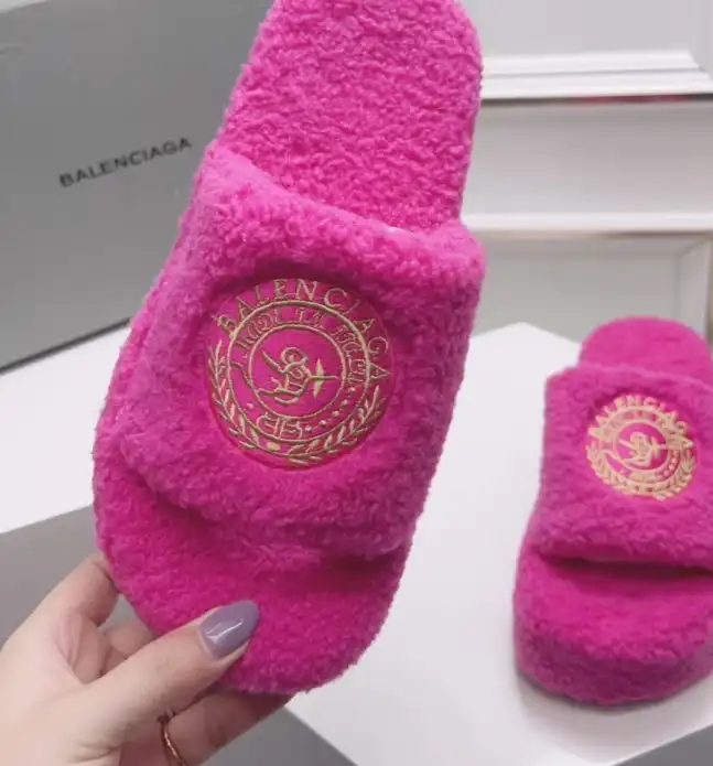 hype Balenciaga Slippers