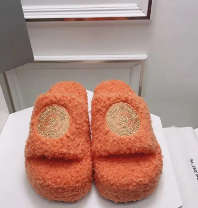 hype Balenciaga Slippers