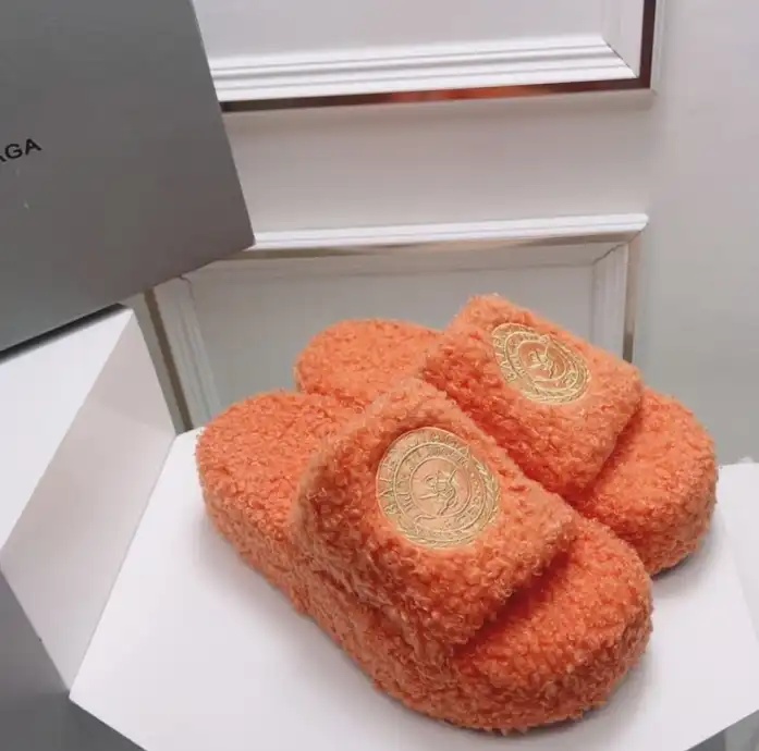 hype Balenciaga Slippers