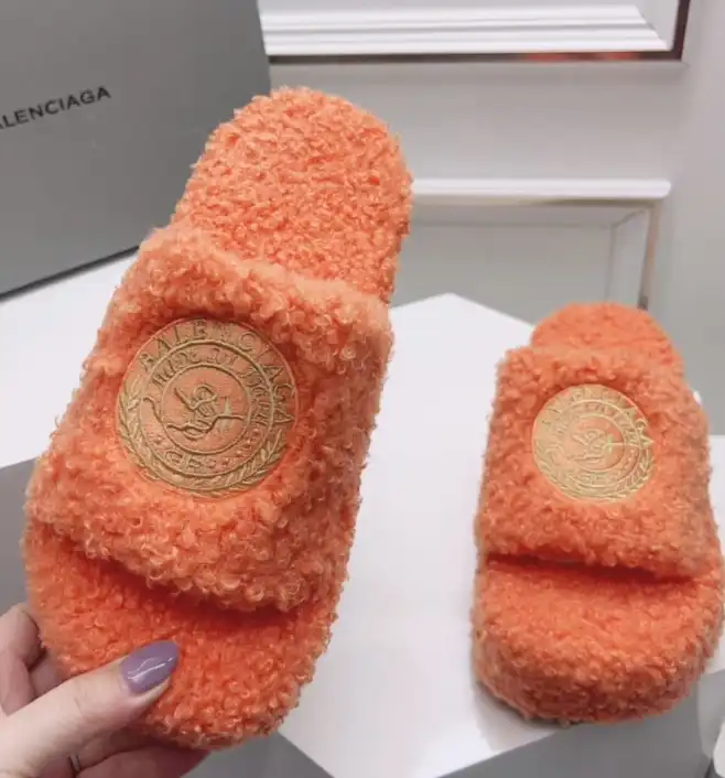 hype Balenciaga Slippers