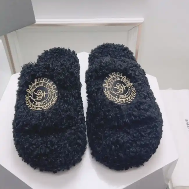 hype Balenciaga Slippers