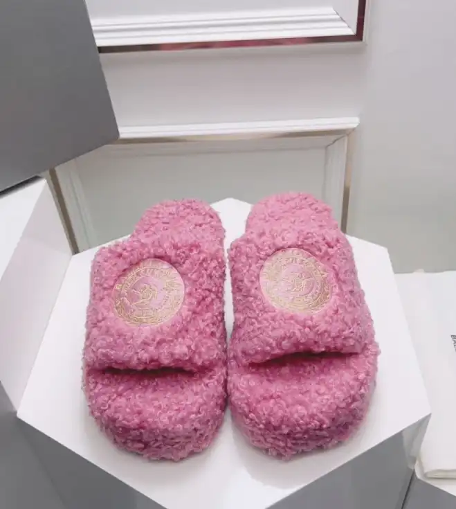 hype Balenciaga Slippers