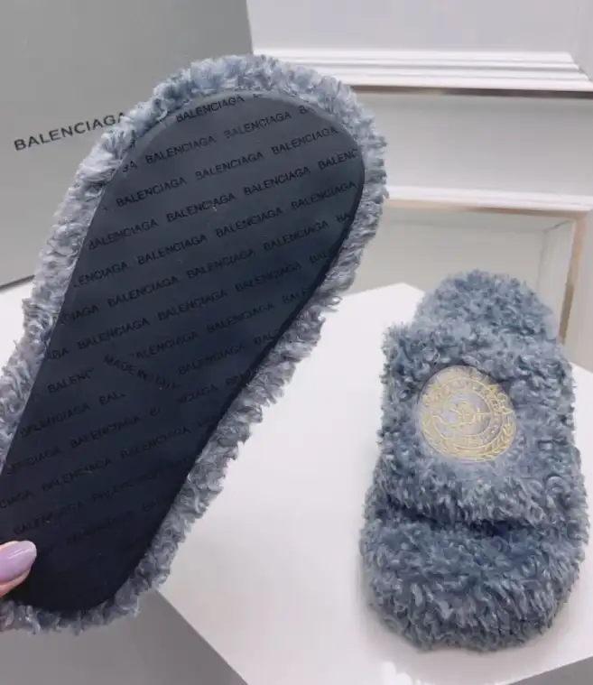 hype Balenciaga Slippers