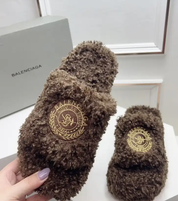 hype Balenciaga Slippers