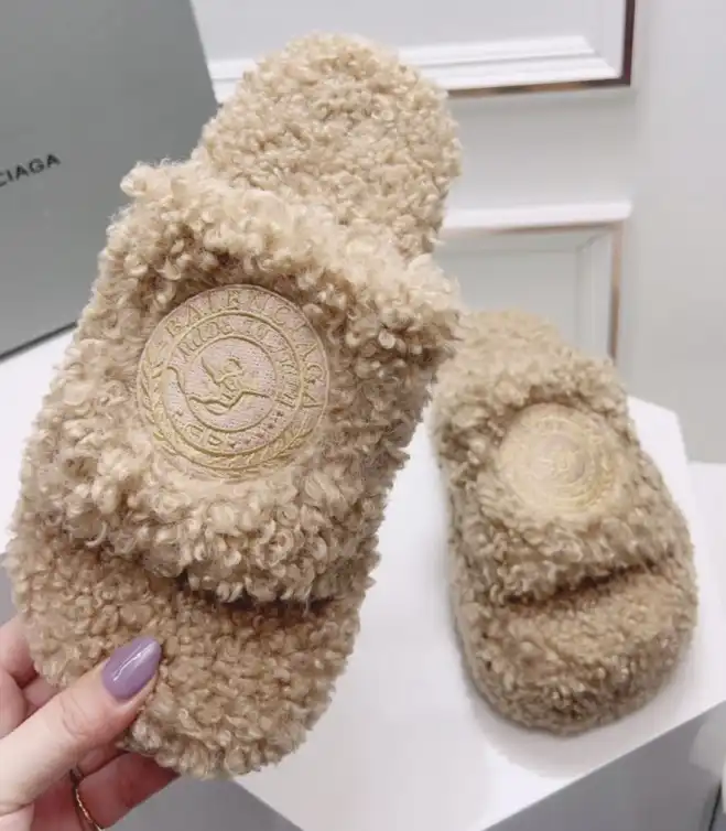 hype Balenciaga Slippers