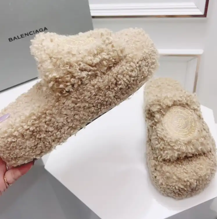 hype Balenciaga Slippers