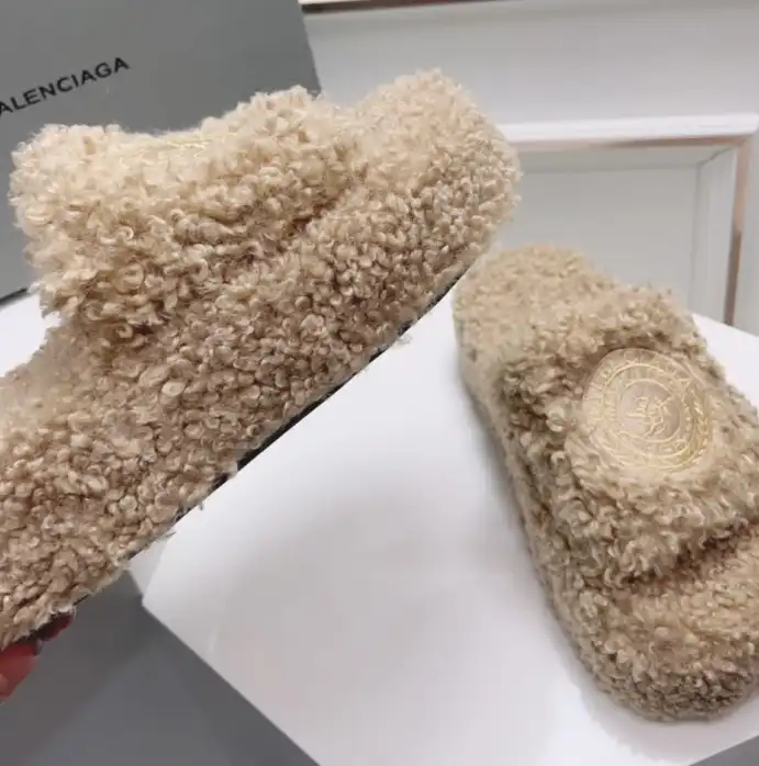 hype Balenciaga Slippers