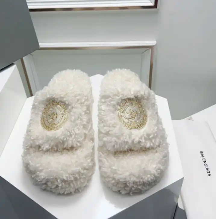 hype Balenciaga Slippers