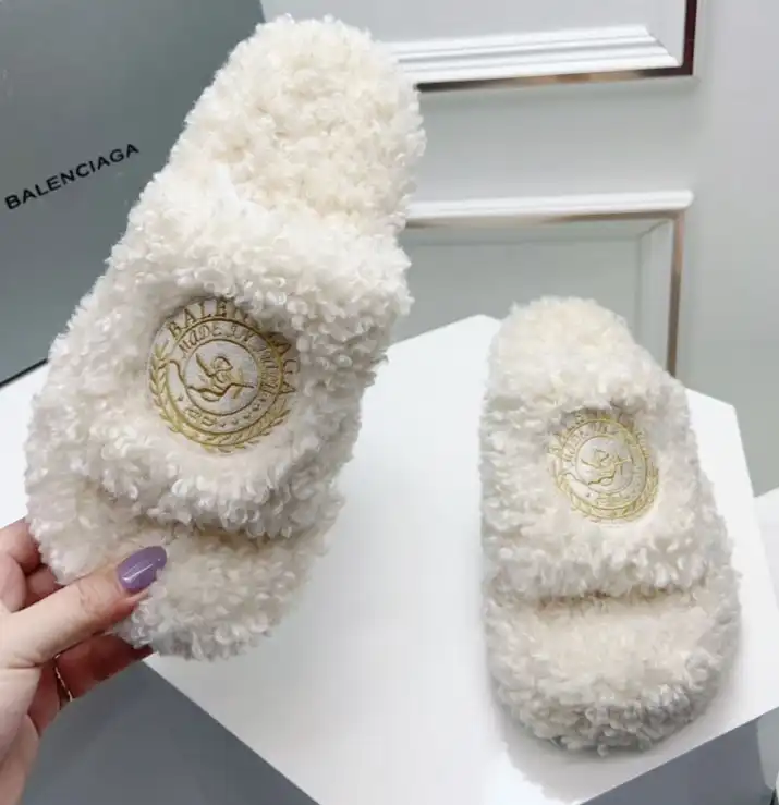 hype Balenciaga Slippers