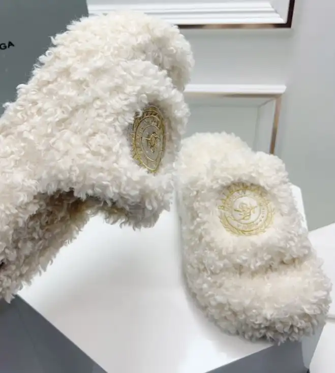 hype Balenciaga Slippers