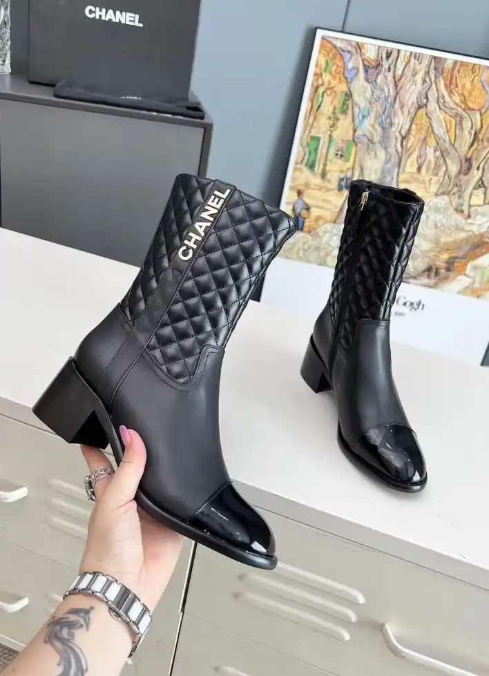 hype Chanel Boots