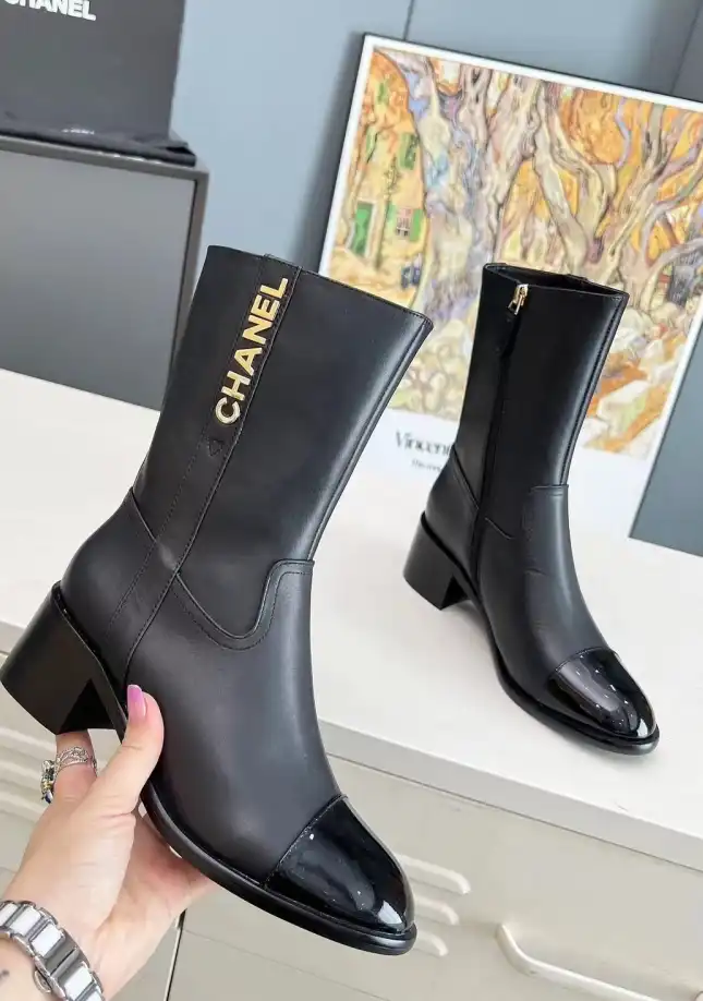 hype Chanel Boots