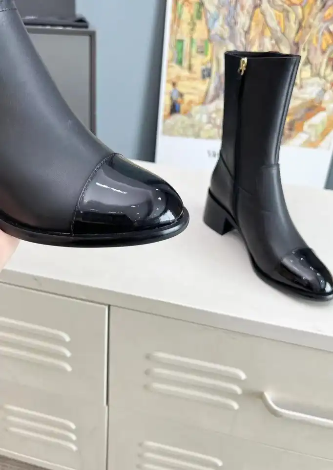 hype Chanel Boots