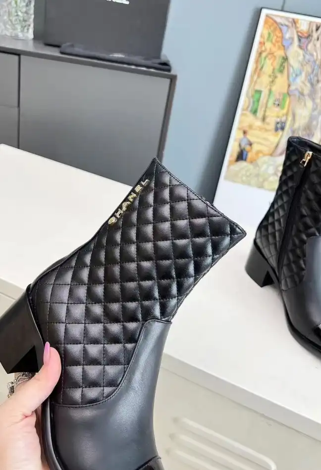 hype Chanel Boots