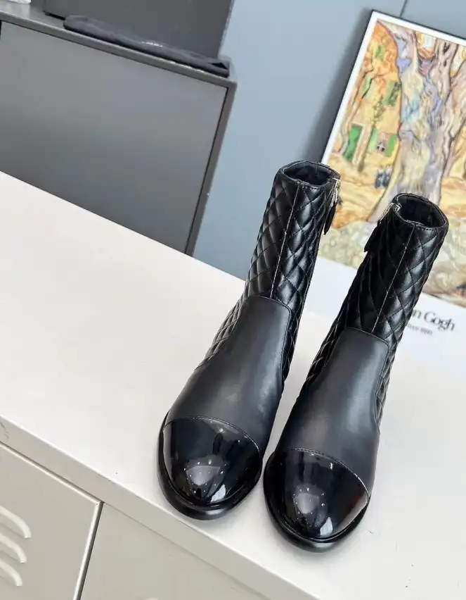 hype Chanel Boots