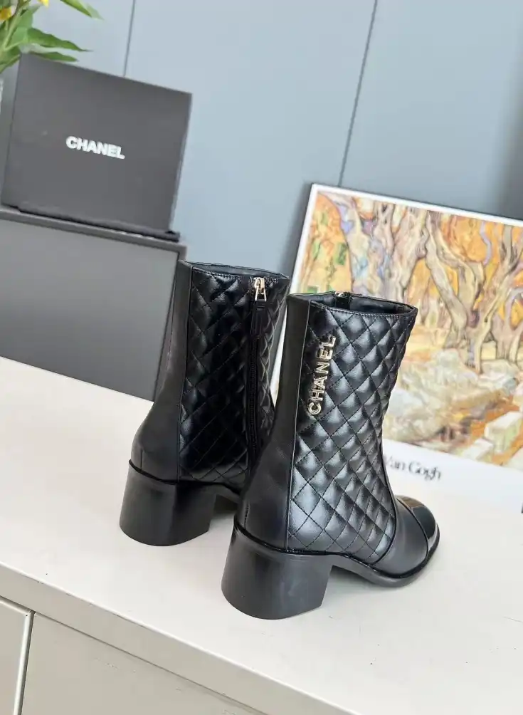 hype Chanel Boots