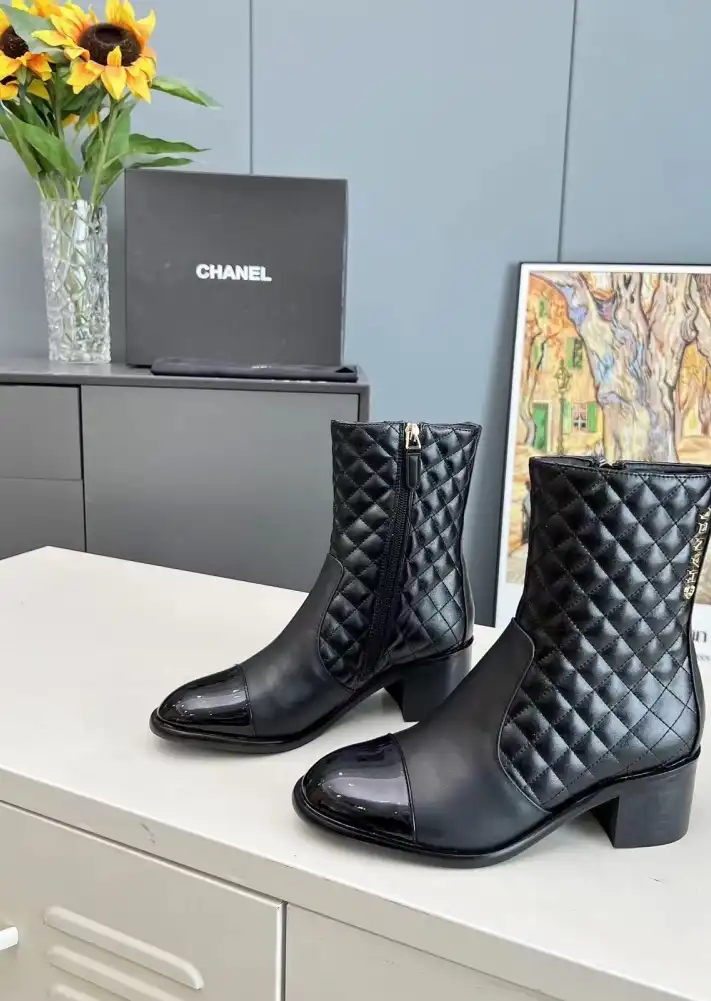 hype Chanel Boots