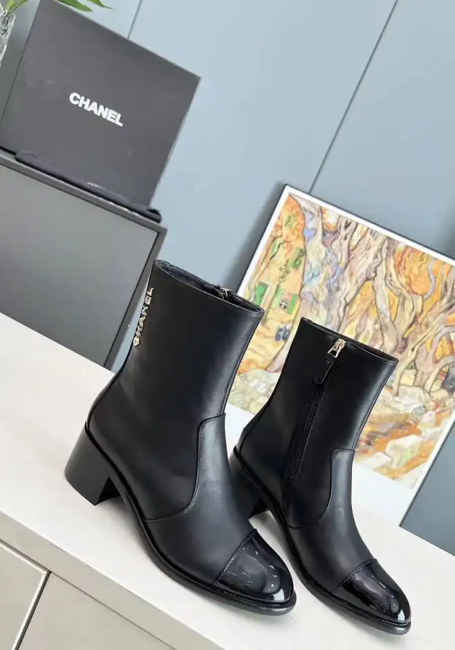 hype Chanel Boots