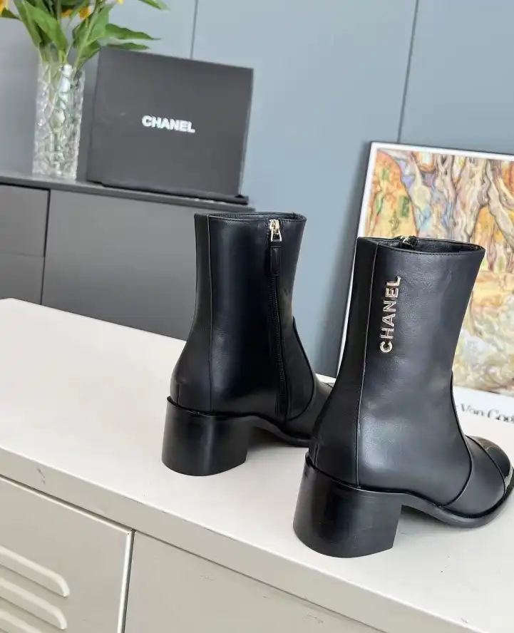 hype Chanel Boots