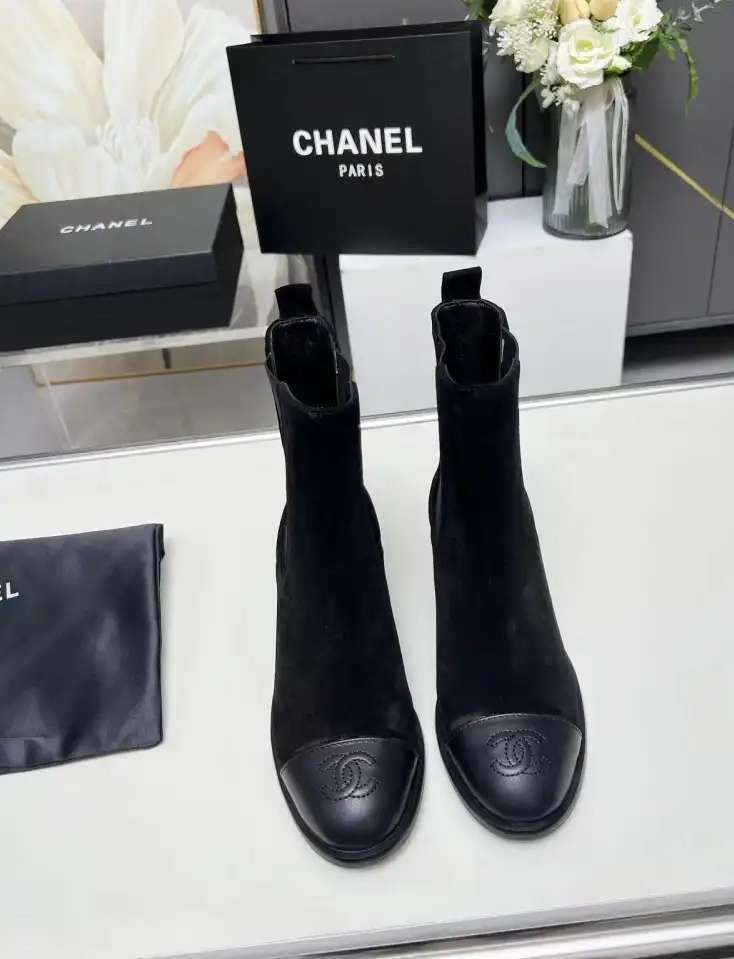 hype Chanel Boots