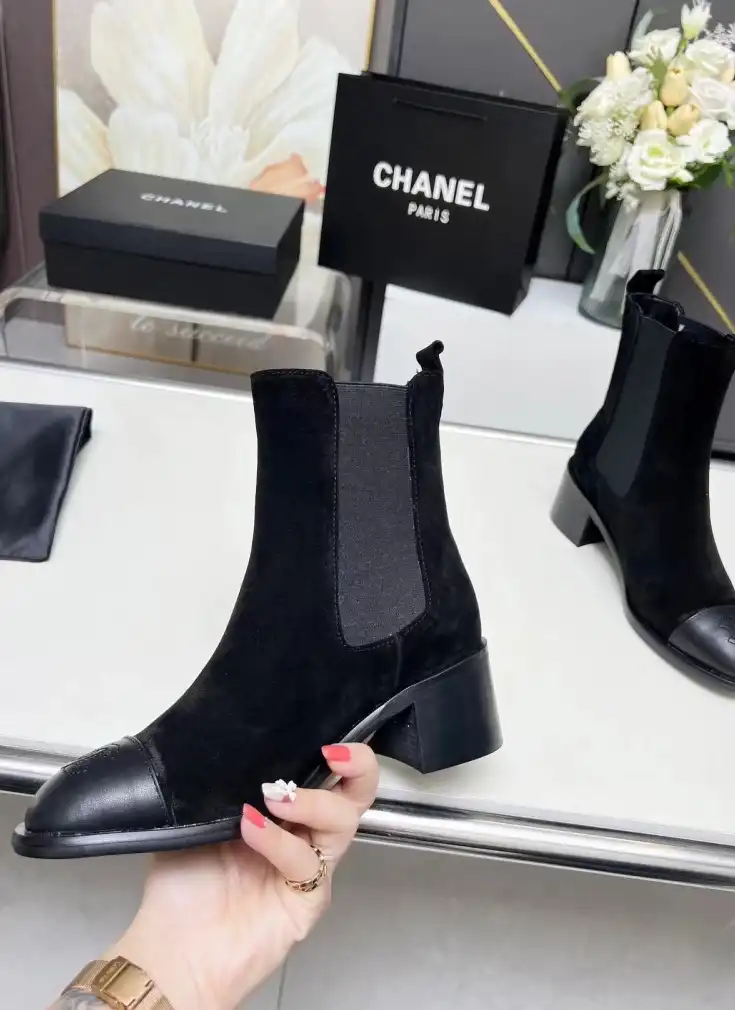 hype Chanel Boots