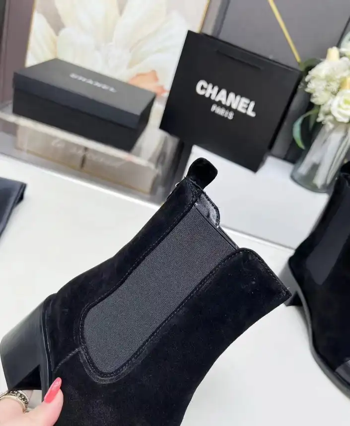 hype Chanel Boots