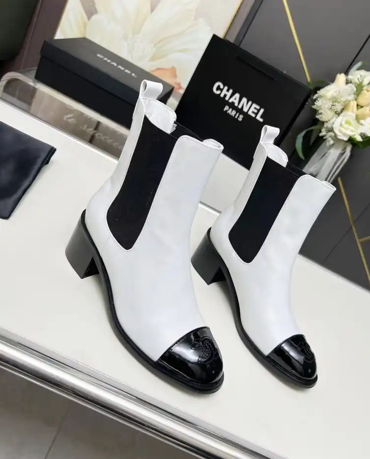 hype Chanel Boots