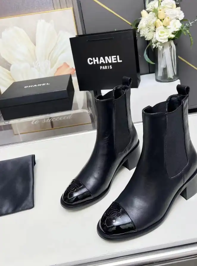 hype Chanel Boots