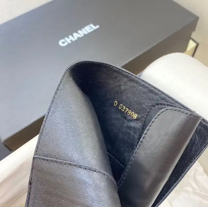 hype Chanel Boots