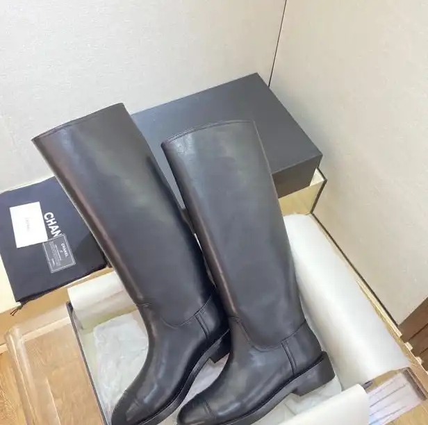 hype Chanel Boots