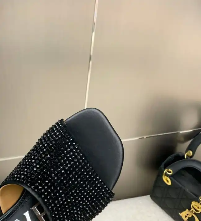 hype Loewe Slippers