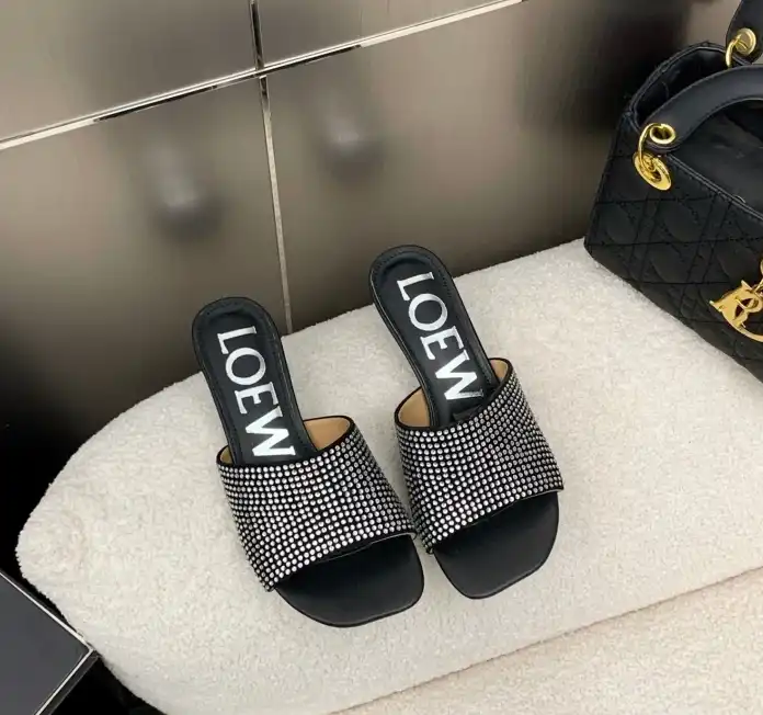 hype Loewe Slippers