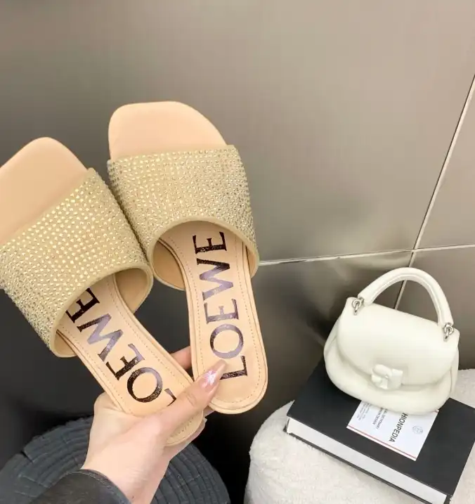 hype Loewe Slippers